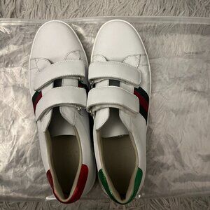 Gucci sneakers size 38